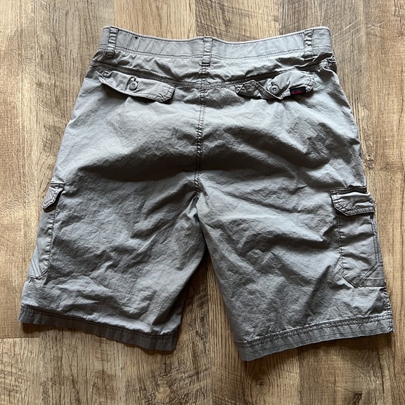Mens cargo shorts. - Picture 4 of 4